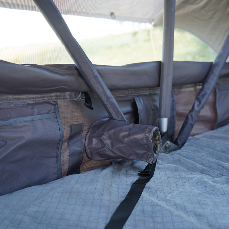 Cort-plafon-auto-Overlander-Adventure-3.0-140-cm-cu-sky-roof-roof-top-tent-14-1-1