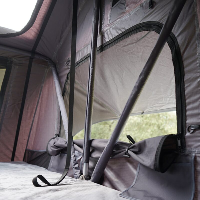 Cort-plafon-auto-Overlander-Explorer-3.0-160-cm-cu-sky-roof-roof-top-tent-11-1