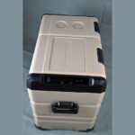 Frigider-congelator-auto-Overlander-pentru-camping-55l-7-1-1